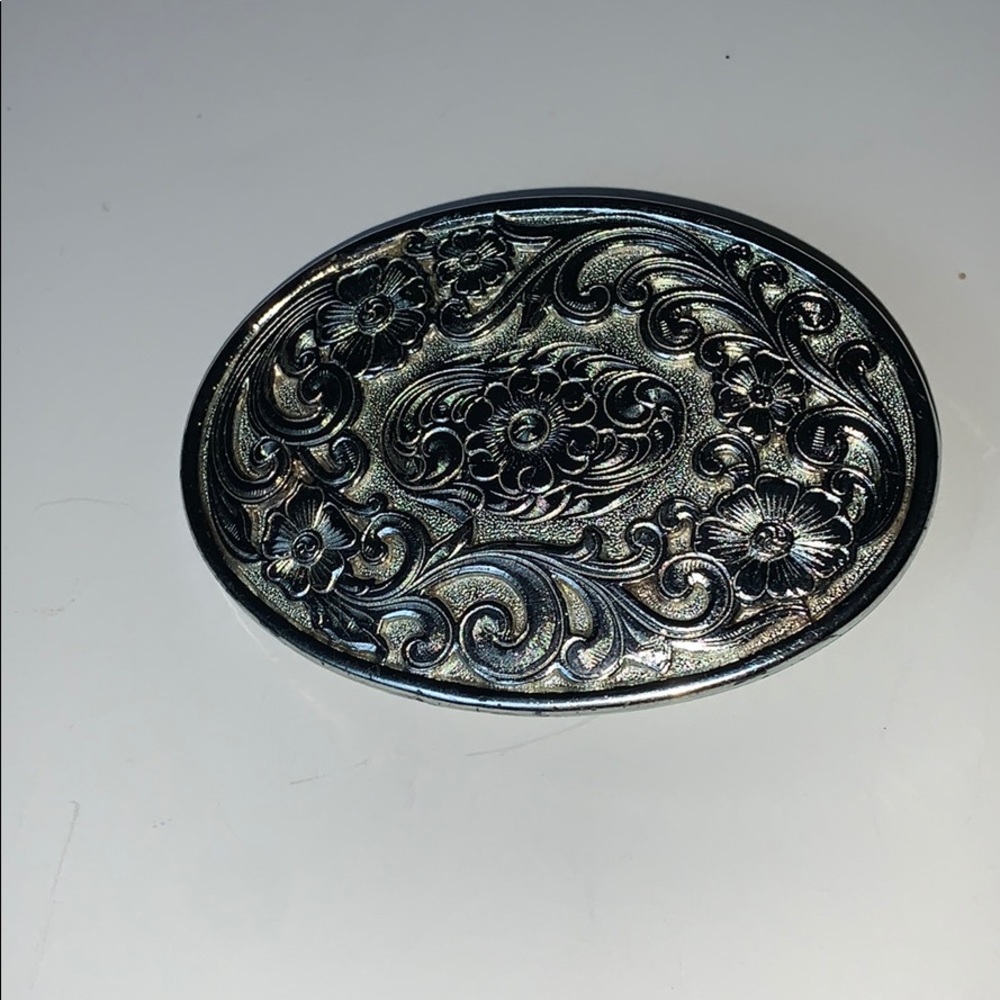 1994 Men’s Belt Buckle Silver Filigree